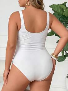 SHEIN CURVE+ Plus Size Solid Color Metal Decor Ruched One-Piece Swimsuit - White - View 2