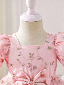 SHEIN Glamorique Kids 女婴幼儿0-3岁春夏优雅公主风网纱碎花泡泡袖杏色连衣裙 - 粉色 - 查看 4