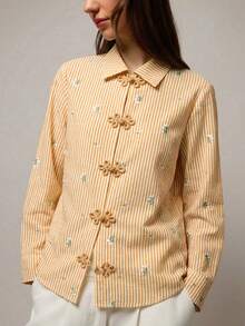 Nöista Loose Blouse With Chinese Style Buttons On Front Opening, In Contrast Red And Fabric Stripes Flower Print. Spring, Summer For Festival - Yellow - View 4