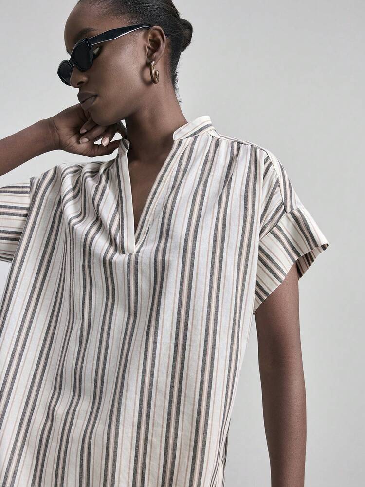 Women's Blue And White Striped Summer Casual Midi Dress,Effortless Chic Everyday Jacquard Fabric Relaxed Fit Stand Collar Short Sleeve Cruise Wear