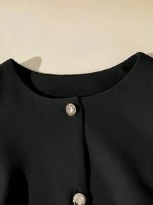 GlowEve CURVE Hemd in Große Größen mit Designsinn, vielseitig einsetzbar für den Arbeitsweg, schlankende Taille, hochwertige elegante Mode mit rundem Kragen, intellektuell - Schwarz - Übersicht 4