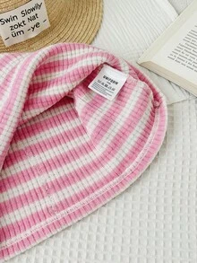SHEIN 女童3D立体花卉条纹短袖T恤和短裤休闲套装 - 粉色 - 查看 8