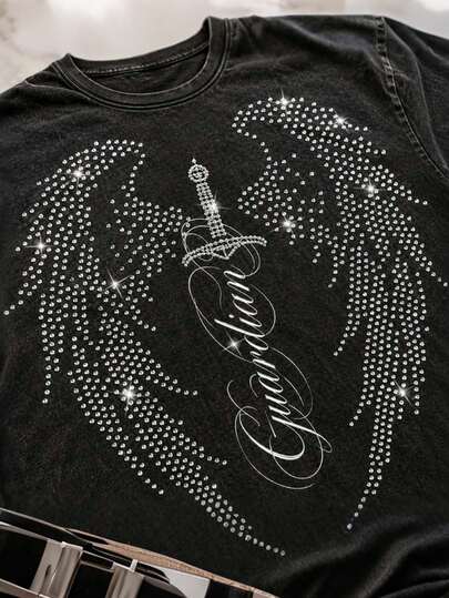 Manfinity EMRG Men's Minimalist Black Printed Short Sleeve T-Shirt
