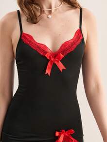 Hourtrue Bộ 2 món áo ngủ hai dây xẻ tà bên hông, viền ren và nơ, thích hợp cho ngày Valentine dành cho nữ. - Nhiều màu - Xem 6