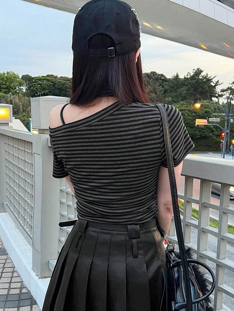 FRIFUL Women's Summer Striped Asymmetrical Shoulder Short Sleeve Halter T-Shirt - Black - View 2