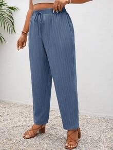 SHEIN Frenchy Pantalones casuales de talla grande con bolsillos y nudo en unicolor para vacaciones - Azul - Ver 6