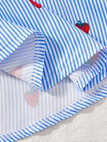 Elladie kids Đầm chữ A cổ yếm màu xanh nhạt và trắng kẻ sọc dọc in hình dâu tây ngọt ngào cho bé gái, chất liệu vải dệt mềm mại, rủ nhẹ, thích hợp cho kỳ nghỉ, mặc hàng ngày, dự tiệc, phong cách công chúa. - Màu xanh lam - Xem 5