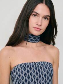 Nöista Bộ jumpsuit trễ vai với chất liệu jacquard họa tiết hình học, phần thân áo ôm sát, quần ống rộng và vòng cổ choker cùng màu. Thích hợp cho mùa xuân, mùa hè, đám cưới, sự kiện trang trọng. - Xanh và trắng - Xem 3