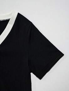 SHEIN PETITE Đầm dệt kim kiểu Pháp thanh lịch với viền tương phản, cài cúc phía trước, tay ngắn. - màu đen - Xem 4