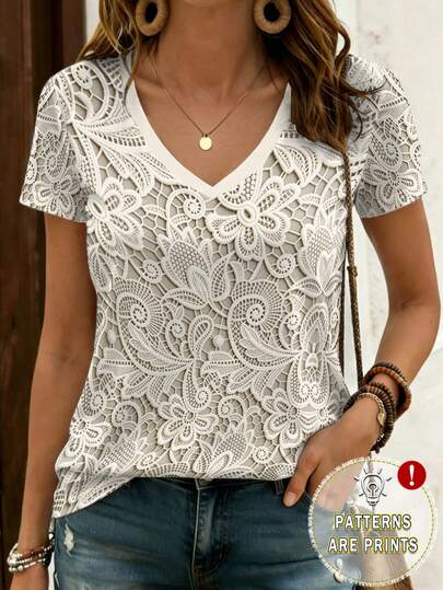 EMERY ROSE Lace Pattern Print V-Neck Short Sleeve Casual Plus Size T-Shirt