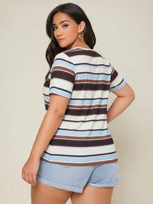 SHEIN BASICS 大码女式条纹圆领短袖休闲T恤 - 彩色 - 查看 2
