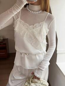 DAZY Bộ đồ 2 món gồm áo hai dây bằng satin phối ren tương phản và quần ống rộng dành cho nữ. - Màu be - Xem 4
