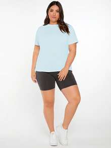 SHEIN BASICS 大码女式纯色圆领短袖休闲T恤 - 淺藍色 - 查看 3