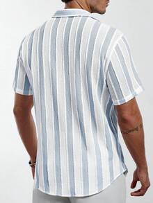 Manfinity CasualCool 男士加大码提花条纹 Polo 衫 - 淺藍色 - 查看 2