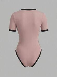 INAWLY 女士撞色V领纽扣设计短袖休闲连体衣 - 粉色 - 查看 2