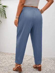 SHEIN Frenchy Pantalones casuales de talla grande con bolsillos y nudo en unicolor para vacaciones - Azul - Ver 7