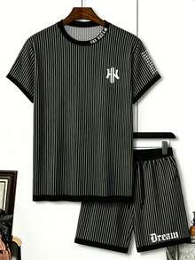 Manfinity Homme Bộ đồ nam gồm áo thun ngắn tay in chữ và sọc, quần short, kiểu dáng thường ngày. - Nhiều màu - Xem 6