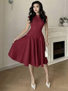 Feyla Gaun Mini Kasual Lengan Pendek dengan Desain Resleting Warna Polos untuk Wanita - Burgundy - View 8