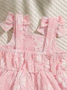 SHEIN Playful Pals 2件套女婴幼儿/新生儿0-3岁休闲日常可爱度假提花纹理蝴蝶结图案吊带背心+短裤套装，春夏款 - 粉色 - 查看 7