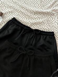 少女/青少年黑色休闲运动简约两件套，抽绳松紧腰七分短裤，适合春夏穿着 - 黑色 - 查看 3