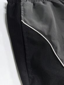 Manfinity EMRG Quần short nam in chữ phối màu - Màu xám đen - Xem 5