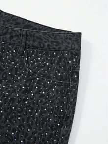 ROMWE MEN Street Life Pantalones cortos vaqueros casuales para hombres con bolsillo con aplicaciones de strass con estampado de leopardo - Multicolor - Ver 4