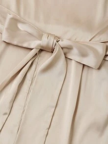 Ellevyn Bộ jumpsuit buộc dây, xếp nếp, vai lệch, có bèo nhún - Rượu sâm banh - Xem 4