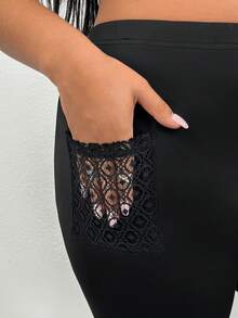 SHEIN Essnce 大码女装春夏时尚高弹舒适日常百搭显瘦镂空口袋黑色紧身打底裤（七分裤）2条装，曲线裤，女式下装，街头风，简约风格，外出穿搭 - 黑色 - 查看 7