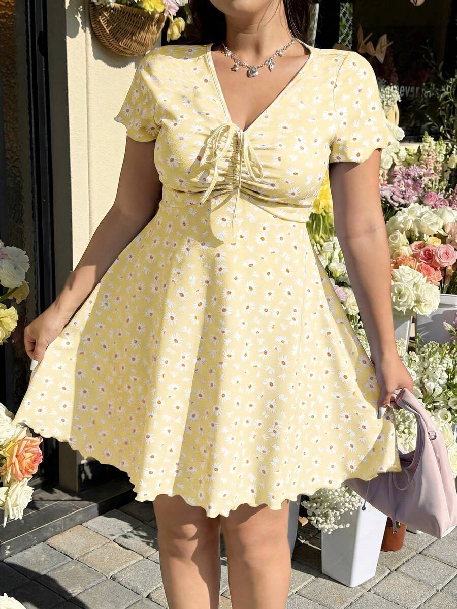 GalTyme Plus Size Women V-Neck Allover Print Ruched Fashion Date Party Dress - Pale Yellow - View 1