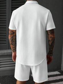Manfinity Homme Conjunto de 2 piezas de camisa de manga corta y pantalones cortos de unicolor con textura para hombre - Blanco - Ver 2