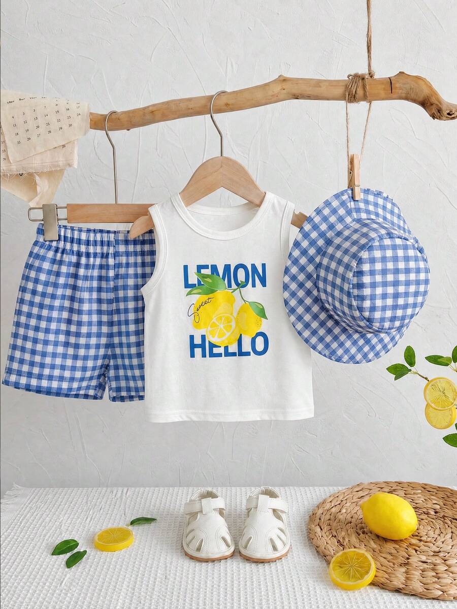 SHEIN Playful Pals 3件組男嬰夏季套裝 白色時尚字母印花背心上衣 藍白格紋休閒短褲 搭配帽子 可愛海灘度假節日戶外穿搭