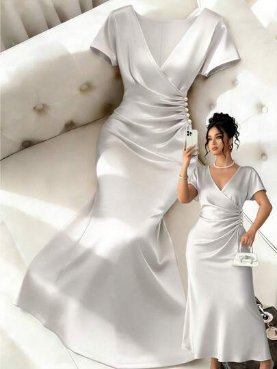 Franclia Plus Size Women Elegant Ruched Pearl Button Decor Short Sleeve Fishtail Dress, Spring/Summer