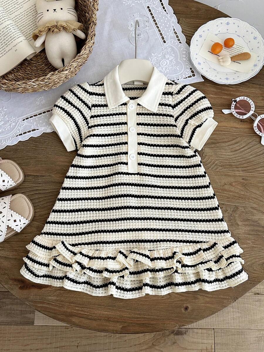 SHEIN 1件女嬰白色與黑色針織 Polo 領短袖洋裝，可愛夏季返校休閒洋裝，荷葉邊裙襬，適合舞會畢業典禮