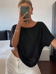 DAZY 女款寬鬆版型不對稱領半袖休閒度假輕量針織毛衣，純色校園夏季款 - 黑色 - 查看 4