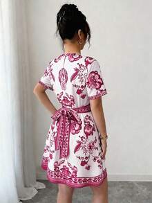 SHEIN LUNE 女士优雅时尚浪漫波西米亚风度假休闲短袖印花连衣裙 - 粉色 - 查看 2
