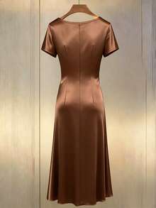 Franclia Plus Size Women Elegant Ruched Pearl Button Decor Short Sleeve Fishtail Dress, Spring/Summer - Coffee Brown - View 2