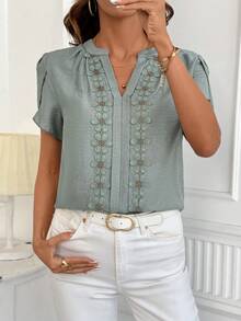 SHEIN Clasi Blusa romántica y elegante con cuello escotado decorativo - Verde - Ver 7