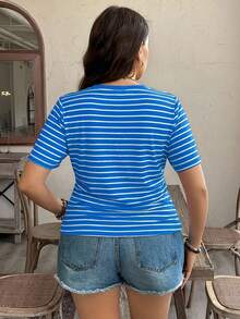 SHEIN LUNE Áo thun nữ size lớn kẻ sọc đen trắng cổ vuông tay ngắn phong cách casual thanh lịch, thời trang phương Tây boho bohemian thập niên 90, đồ đi chơi lễ hội mùa hè mùa xuân, phong cách old money, outfit ngày lễ Saint Patrick, lễ Phục sinh, đồ đi biển, bộ đồ mặc nhà, đồ đi nghỉ mát mùa hè, đồ rave lễ hội, thời trang nữ phong cách country, outfit đi xem concert country cho nữ - Xanh và trắng - Xem 2