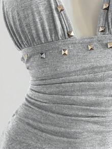 Elamini Gaun Bodycon Minimalis Retro Seksi dengan Leher V dan Hem Berumbai Warna Solid untuk Wanita, Cocok untuk Acara Musim Panas (Abu-abu) - Light Grey - View 5