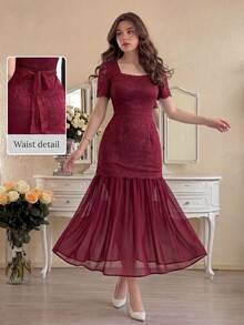 Modelyn Đầm midi dáng ôm, cổ vuông, chất liệu ren dệt kim, phối ren, eo xếp ly, thanh lịch dành cho nữ. - Màu Đỏ Sâu - Xem 1