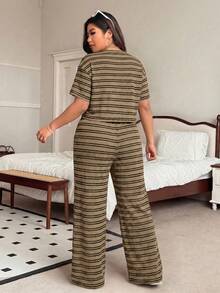 SHEIN EZwear 大码夏季条纹T恤和裤子休闲两件套 - 軍綠色 - 查看 2