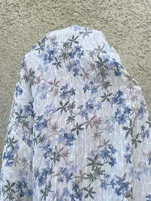 EMERY ROSE 休闲简约宽松V领七分袖女式衬衫，适合夏季穿着，是夏季外出穿搭的理想之选。这款衬衫飘逸灵动，款式可爱，是夏季女装的完美搭配。波点图案，清新可爱。 - 彩色 - 查看 7