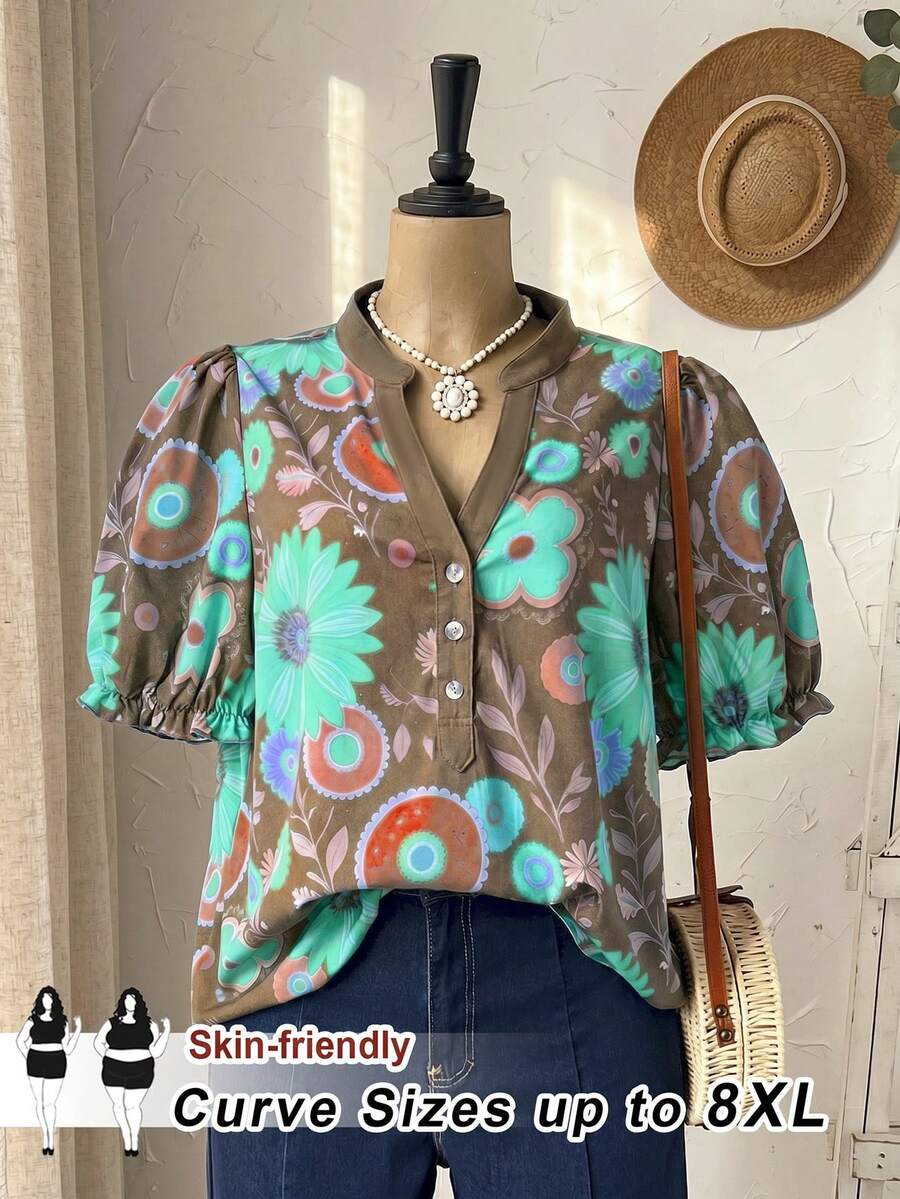 SHEIN CURVE+ 大码女式夏季休闲度假乡村宽松印花V领短袖衬衫上衣,适合夏季/花卉、夏季假期、春假、度假装扮、外出装扮、2026新款服装,简约时尚,日常穿着,休闲度假波西米亚风上衣,花卉衬衫,女士夏季衬衫,复古女式上衣,适合夏季、度假、通勤、日常穿着 - 棕色 - 查看 1