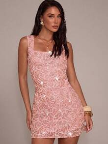 SHEIN Glamour Nuevo vestido elegante con tirantes bordados de lentejuelas de punto, espalda con cordones, ajustado, kawaii, hippie, rosa bebé, sin espalda, elegante para mujeres, vestidos elegantes para fiestas, vestidos elegantes, vestidos elegantes para mujeres, vestidos de moda para la playa, vestidos de lentejuelas, vestidos brillantes, vestidos con brillo, vestidos rosas, vestidos rosas para mujeres. - Rosa - Ver 1