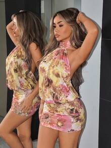 SHEIN ICON Đầm ngắn ôm sát cơ thể hở lưng, xếp ly, in họa tiết nhuộm tie-dye dành cho nữ. - Nhiều màu - Xem 1