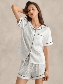 EverLounge Bộ đồ ngủ/Pjama màu trắng, áo cánh và quần đùi bằng vải satin họa tiết da báo Jacquard tương phản - trắng - Xem 4