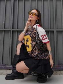 Duda Rubert 女款夏季音樂節復古街頭風運動風數字印花寬版棒球球衣T恤，豹紋上衣，豹紋上衣休閒款 - 棕色 - 查看 4
