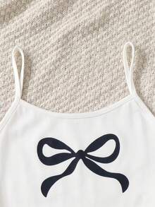 SHEIN Bộ đồ mặc nhà dệt kim thường ngày 3 món cho bé gái tuổi teen, gồm áo hai dây in họa tiết dễ thương, quần dài và quần short. - Màu be - Xem 3