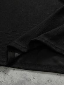 ROMWE MEN Áo Polo nam in họa tiết tối giản - màu đen - Xem 4