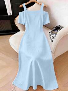Elenzga Plus Size Solid Color Short Sleeve Dress With Thigh-High Slit And Metal Decor - Baby Blue - View 2